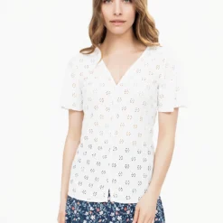 Blouse Semi-ajustée à Manches Courtes Avec Boutons