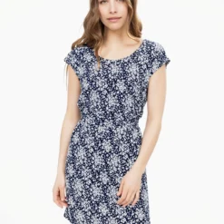 Robe Ligne A Semi-ajustée En Tricot